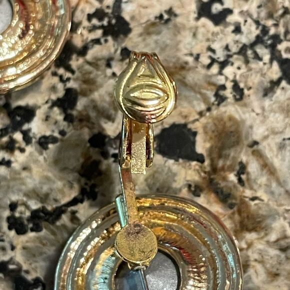 Gold Tone Crystal Round Vintage Clip On Earrings Stunning! - Picture 12 of 15